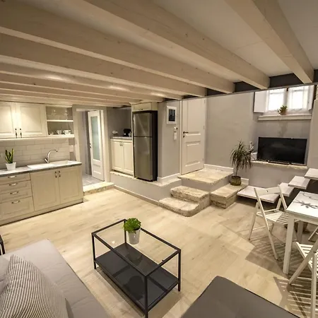 Yiasemi Corfu Loft * Corfu (city)